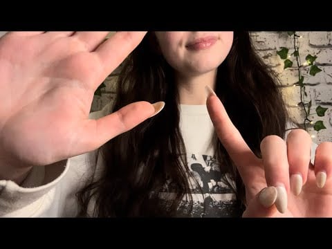 ASMR - Counting Till You Fall Asleep 💤 (hand movements/whispers)