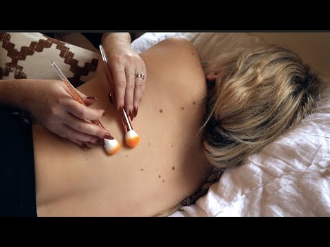 ASMR | Back Scratch on a Rainy Afternoon