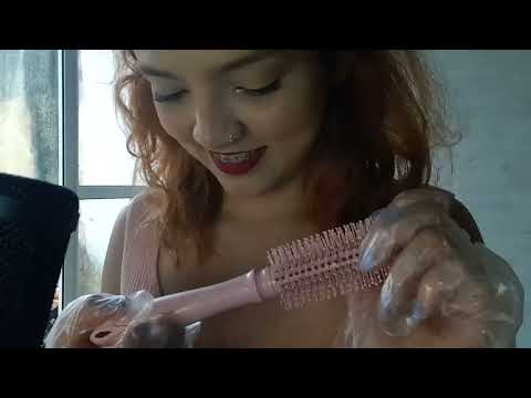 ASMR: Amiga hidratando seu cabelo (friend moisturizing her hair)