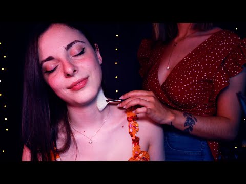 MAYA ASMR GIVES ME TINGLES 🙊😍 (soft touch, hair play, tracing, scratching, massage,  brushing)