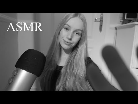 ASMR - "Alles wird gut 🥰" Whispering & Hand Movements |RelaxASMR