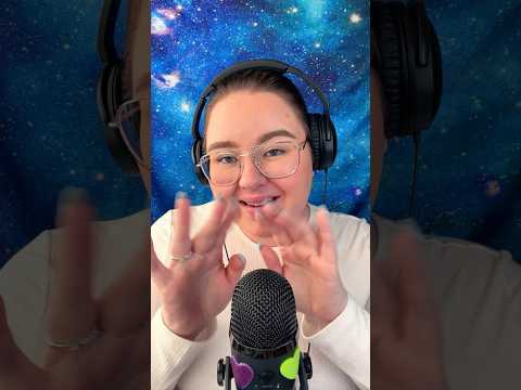 #relax #tingles #josefinasmr #asmr #asmrshorts #sleep #mouthsoundasmr #handmovementsasmr #satisfying