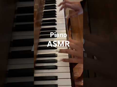 This old piano is so relaxing. 😌
