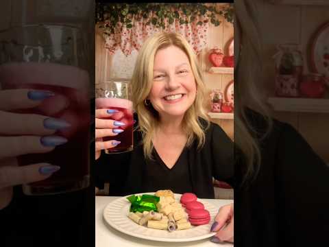 My 8pm Snack Plate for Movie Night 💖🎬 #asmr #snackplate #junkfood #snackvideo ✨