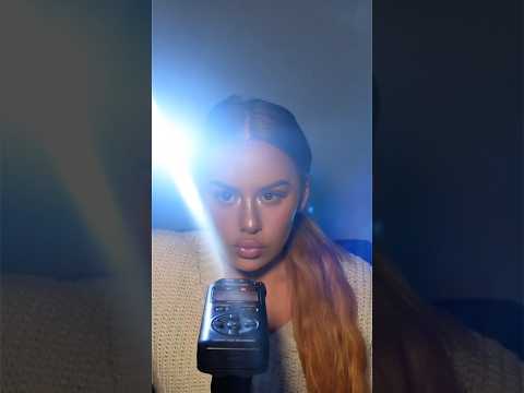 ASMR | SUIS MES INSTRUCTIONS (brush, led, hand movements…)