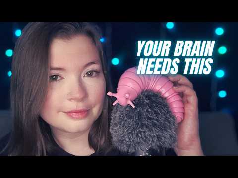this fluffy mic scratches your brain differently (asmr)