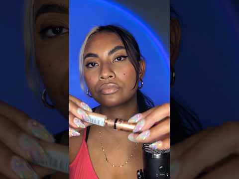#youtube #asmrchewing #asmr #lipgloss #makeup #asmrmakeup #tapping #tingles #nails #gum #shorts