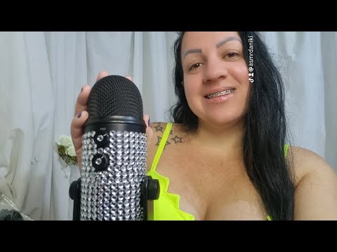 ASMR-BANHO DE GATO + SONS DE BOCA + MORANGO