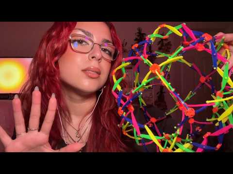 FAST ASMR ☆ Tingly Visual Triggers (Mouth Sounds, Snapping, Hand Movements+)