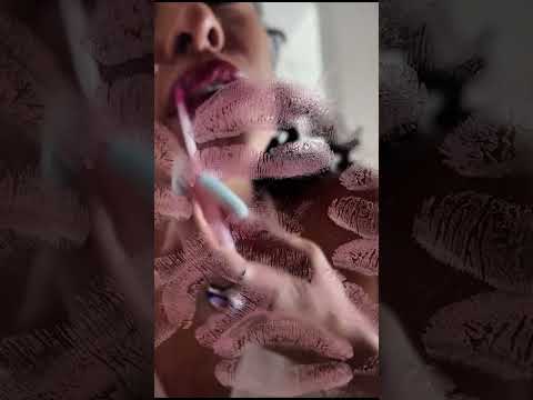 ASMR   TE DUERMO A BESOS 💋 2