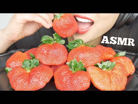 ASMR GIANT STRAWBERRIES (EXTREME CRUNCHY EATING SOUNDS) NO TALKING | SAS-ASMR