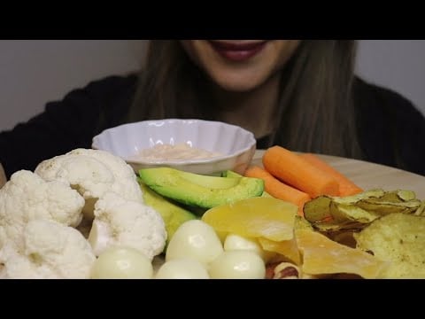 ASMR CAULIFLOWER / AVOCADO / CARROTS / NUTS / CHOCOLATE / CHIPS / DRY MANGO/ no talking / CREMA ASMR