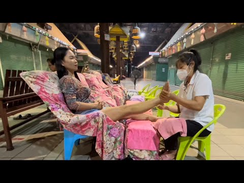 $5 Midnight THAI FOOT HEAD SHOULDER MASSAGE at NIGHT MARKET FOR TOURISTS