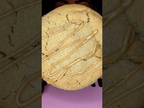 CRUMBL COOKIES 🍪 #asmr #crumble  #cookies #food #dessert #tastetest