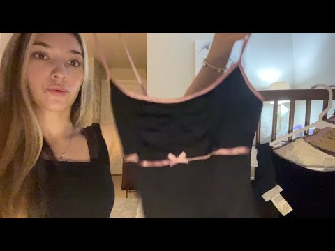 ASMR - raiding my mom's closet 🎀 (soft spoken, lofi)