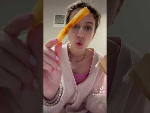 Asmr eat w me #asmr #lofiasmr #asmrtapping