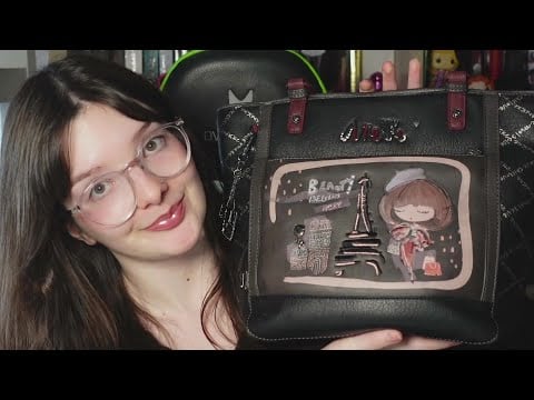 ASMR - QUE LLEVO EN MI BOLSO 2026 (ESPAÑOL) tapping triggers