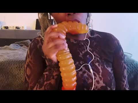 ASMR GUMMY WORM SUCKING 🪱💕🍫