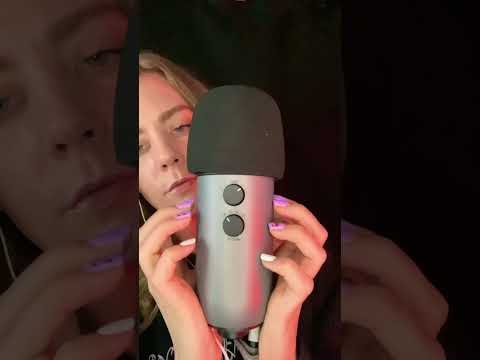 ASMR Mic Tapping and Tongue Clicking