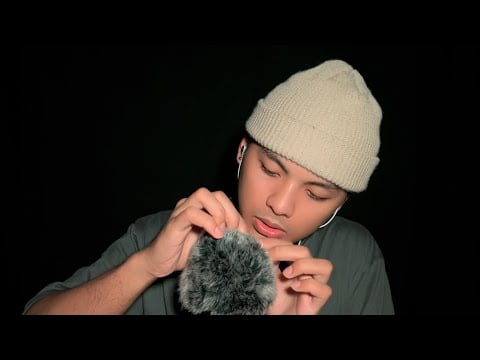 ASMR 1 Hour Bug Searching w/ Mouth Sounds 🐛👄
