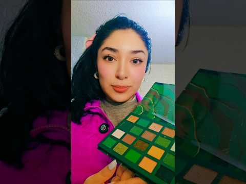 ASMR TE PONGO PECAS Y MAKEUP #asmr #susurros #relax #asmrparadormir #makeup