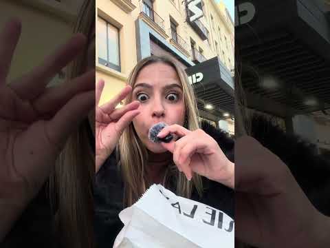 ASMR COMENDO COOKIE NA ESPANHA