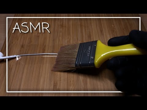 ASMR Crunchy Earphone Brushing to help you fall asleep! 💤 (No Talking)