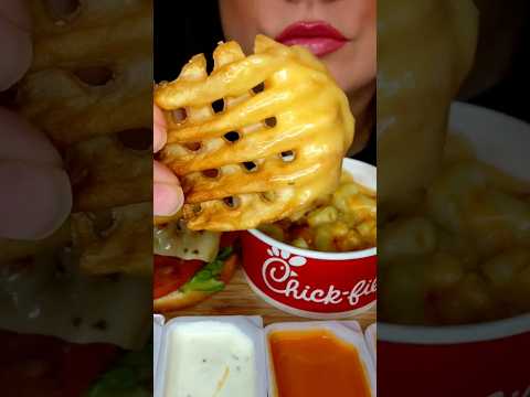 CHICK-FIL-A WAFFLE FRIES #asmr #chickfila #fastfood #food #shorts