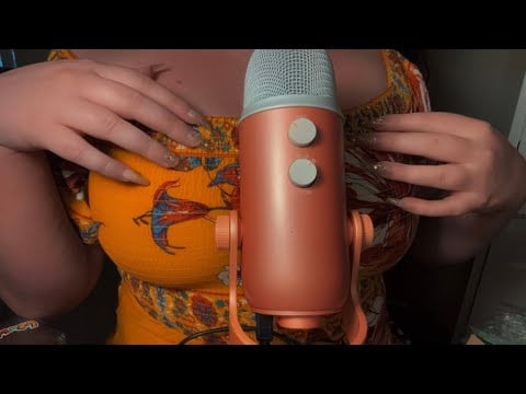 Asmr Skin + Dress Scratching w/ Long Nails 💅🏻& a lil mic scratching & whispers/mouth sounds