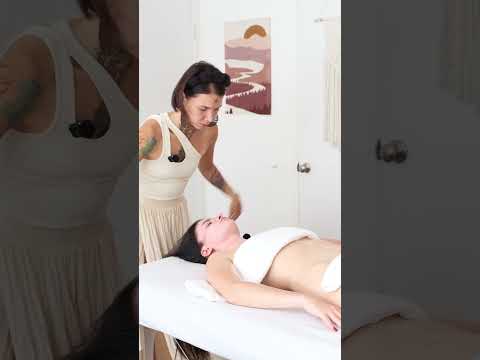 Lomi Lomi Massage ASMR
