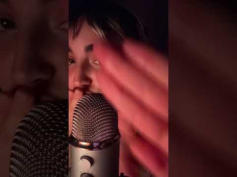ASMR KISSES 💋#asmr #asmrchannel #mouthsounds #asmrkisses
