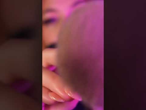 Faces Brushes 💖  #asmr #asmrshorts #facebrushing #blueyeti #shortvideo