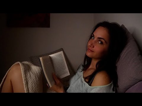 Dormi mentre leggo, e fuori piove | ASMR ITA |