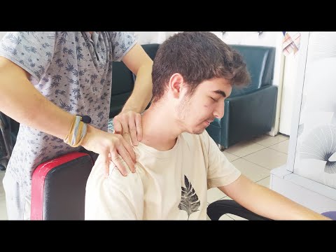 PERFECT BACK MASSAGE BY TURKISH BARBER | BACK SCRATCHING -NECK and SHOULDER MASSAGE (FULL BODY) ASMR