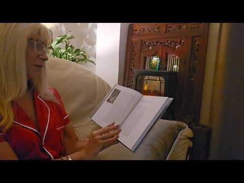 Asmr🌛📚Nighty Night Reading. Soft Spoken, Page Turning & Squeezing. @LISASRELAXINGASMR-pb1gb