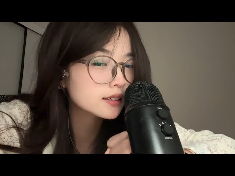 ASMR Mouth Sounds & Ear Massage 😊❤️