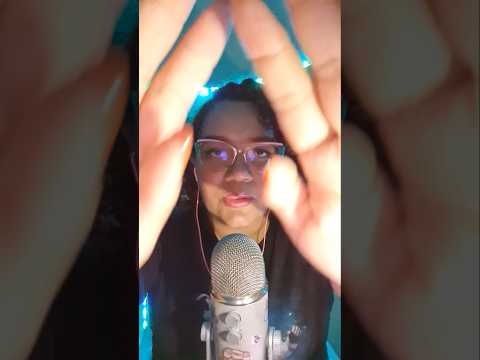 massageando seu rosto 😍 #asmr #asmrmassage #massage #asmrcameratapping #asmrpersonalattention