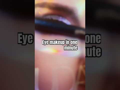 Eye shadow in under a minute