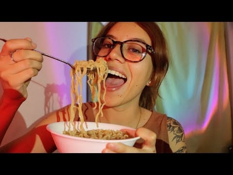 ASMR comiendo maruchan (con cuchara jajsja) 🍜