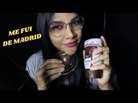 ASMR lamiendo Sirope de chocolate en platito de vidrio | Story time de MI experiencia en Madrid