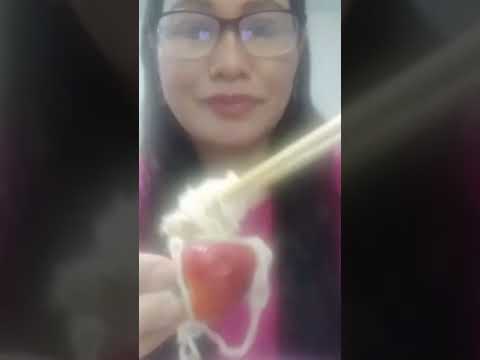 STRAWBERRY WITH RAMEN NOODLES #mukbang #shortsfeed #everyone #food #strawberry