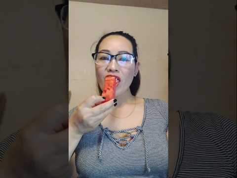 ONE TIME BITE SWEET WATERMELON #everyone #mukbang #shortsfeed #onebite #crazylady #viralvideo