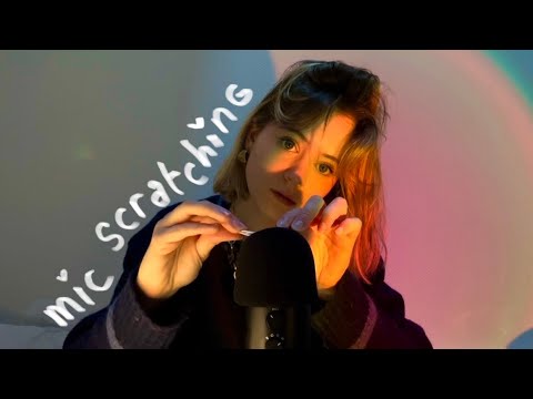 ASMR scratching sur le micro