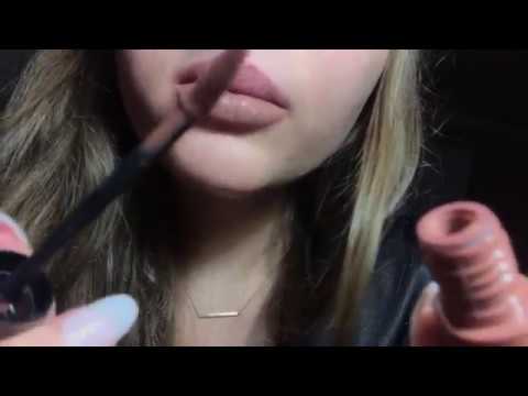 ASMR- LIPSTICK APPLICATION (UP CLOSE)