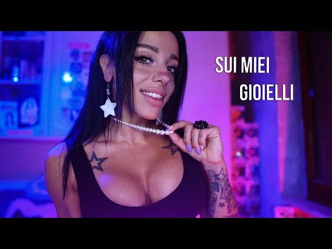 CI PENSO IO A FARTI SVENIRE😴 | ASMR Personal Attention Tapping