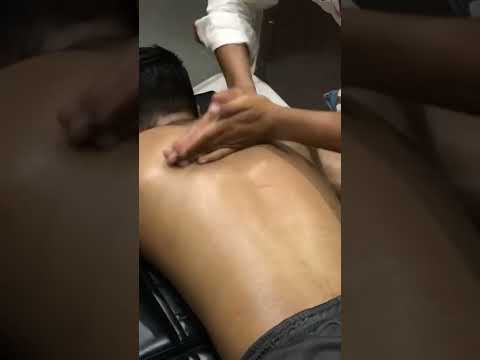 #fastestmassage #worldbestmassage #lahoribarber #backmassage #backcrack #asmrrelaxation #barber