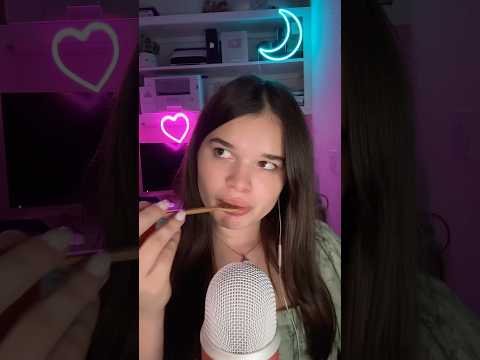 ASMR Honey Spoon No Talking! #asmrmouthsounds #mouthsounds #asmrtriggers