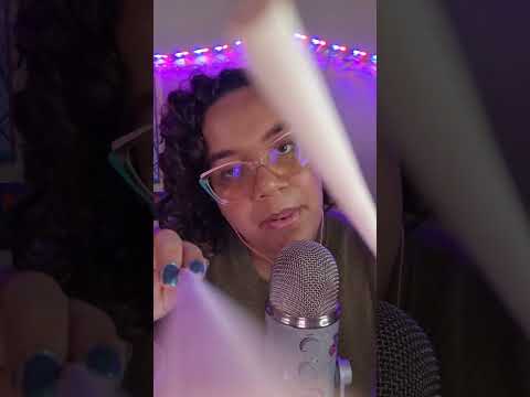 toques na tela com palitinhos #asmr #triggersforsleep #relax #triggertime #asmrcameratapping