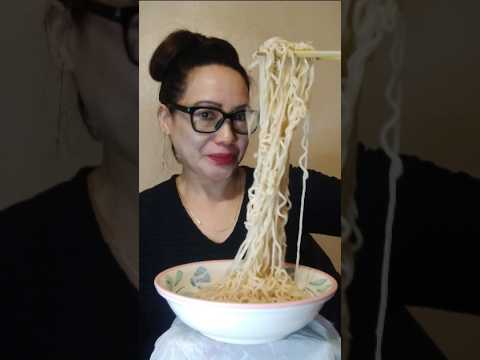 RAMEN NOODLES WITH LIME#shortsfeed #mukbang #eatingshow #food #viral  #everyone #subscribe #asmr