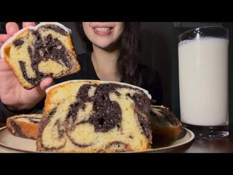 ASMR ICED CHOCOLATE AND VANILLA SWIRL CAKE SLICES